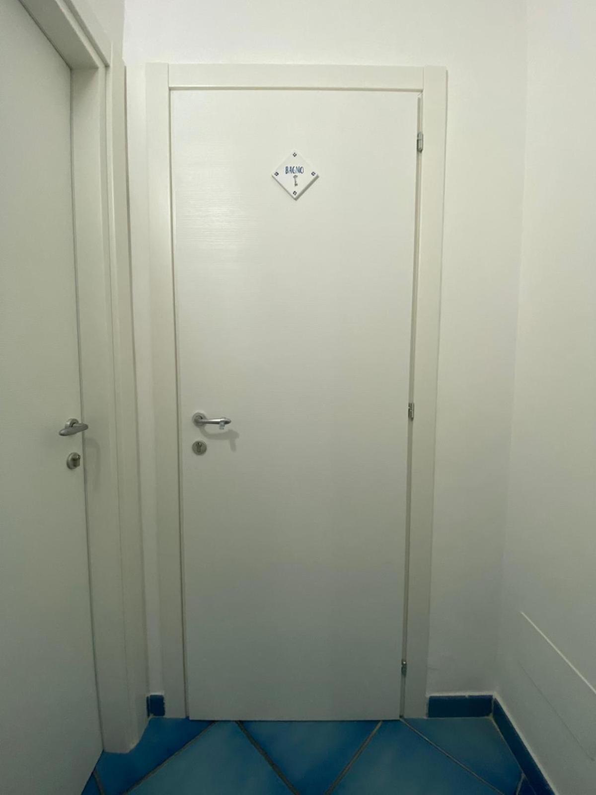 Casa Vacanza Imparo B&B Иския Екстериор снимка