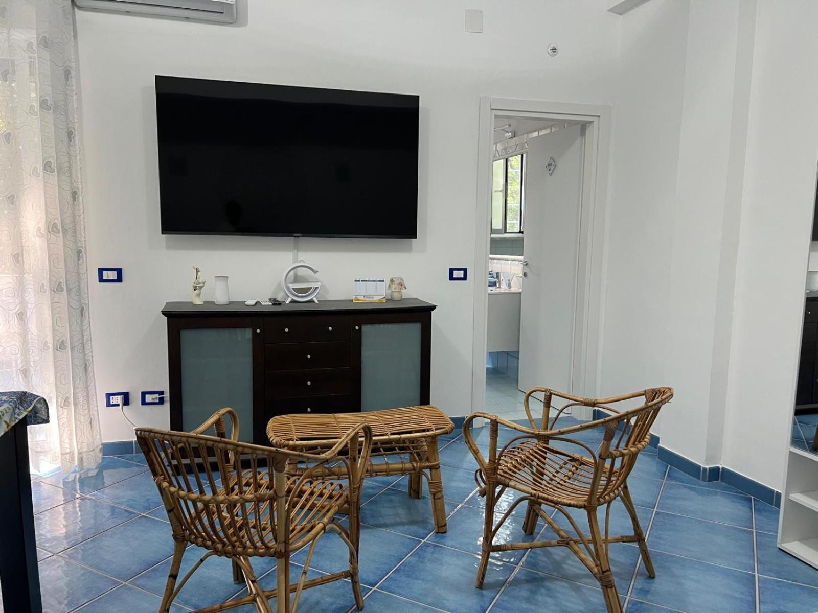Casa Vacanza Imparo B&B Иския Екстериор снимка
